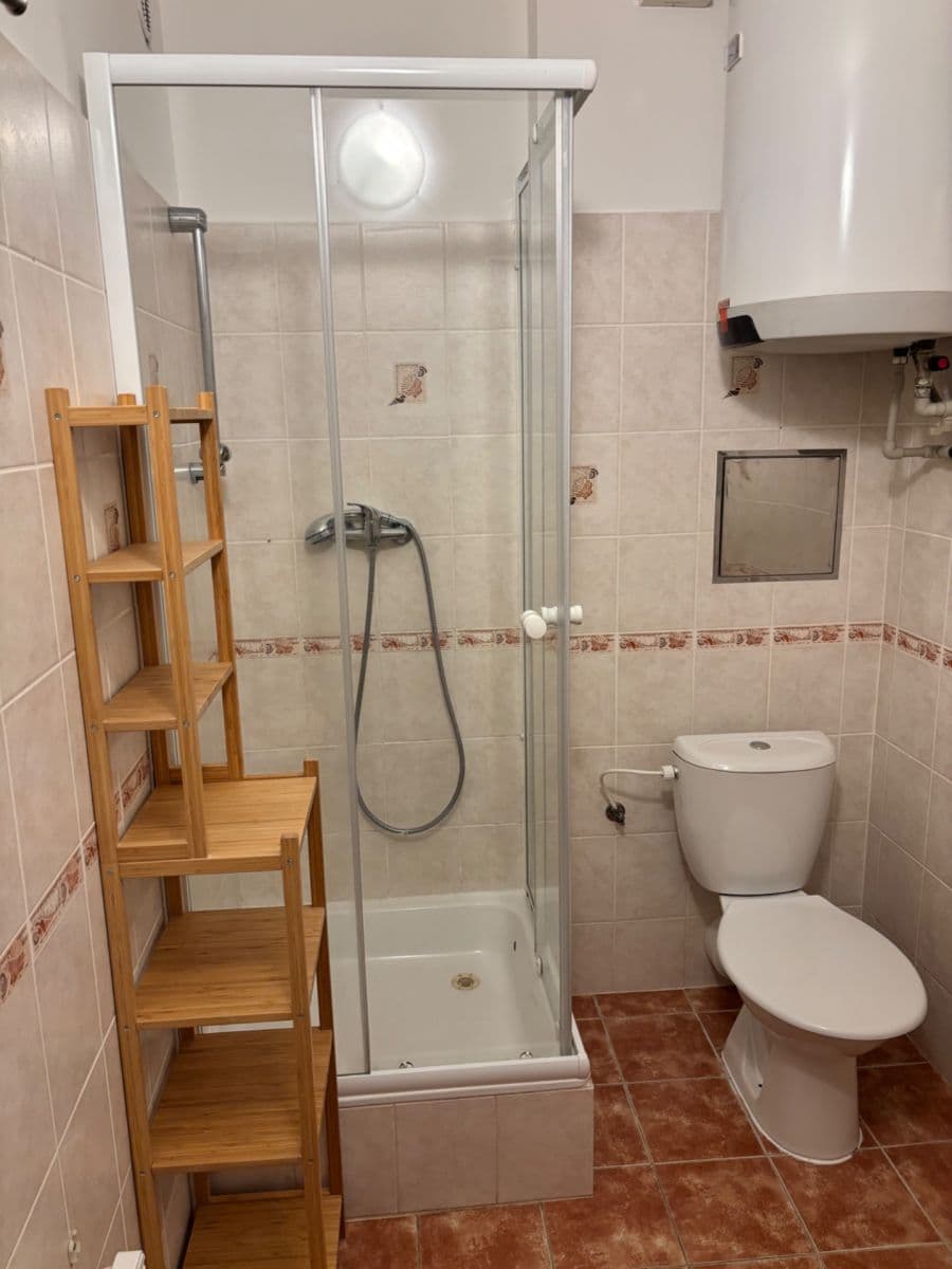 Prenájom bytu 2-izbový 40 m², Masarykova, Rudná, Středočeský kraj Prenájom bytu 2-izbový 40 m², Masarykova, Rudná, Středočeský kraj