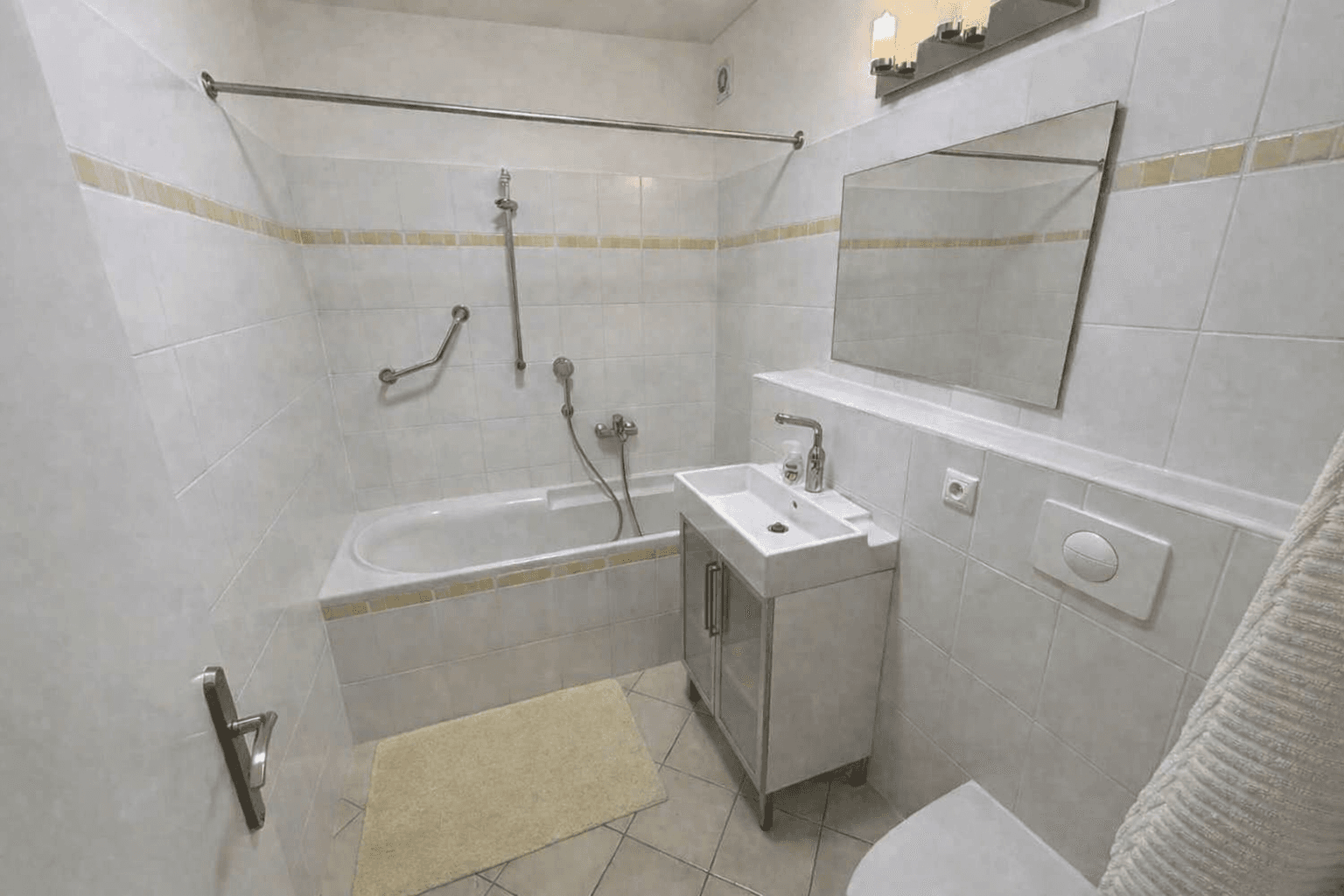 Predaj bytu 3-izbový 81 m², Lipno nad Vltavou, Jihočeský kraj Predaj bytu 3-izbový 81 m², Lipno nad Vltavou, Jihočeský kraj