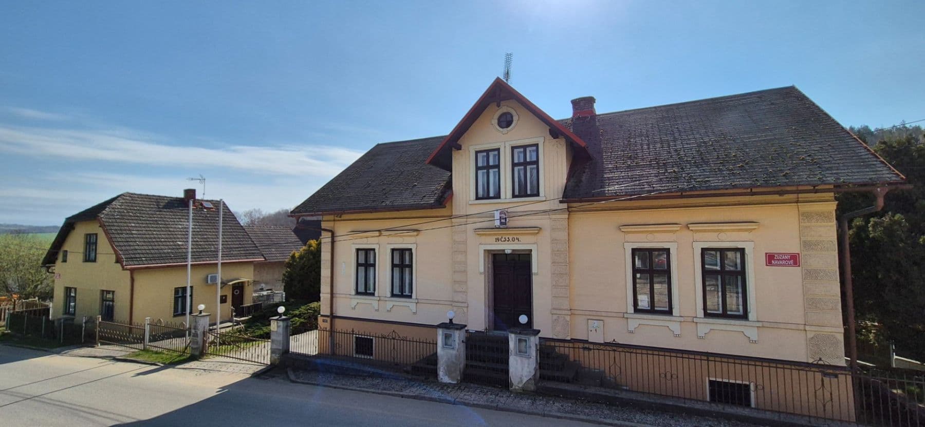 Predaj domu 386 m², pozemek 2.210 m², Hrubá Skála, Liberecký kraj Predaj domu 386 m², pozemek 2.210 m², Hrubá Skála, Liberecký kraj