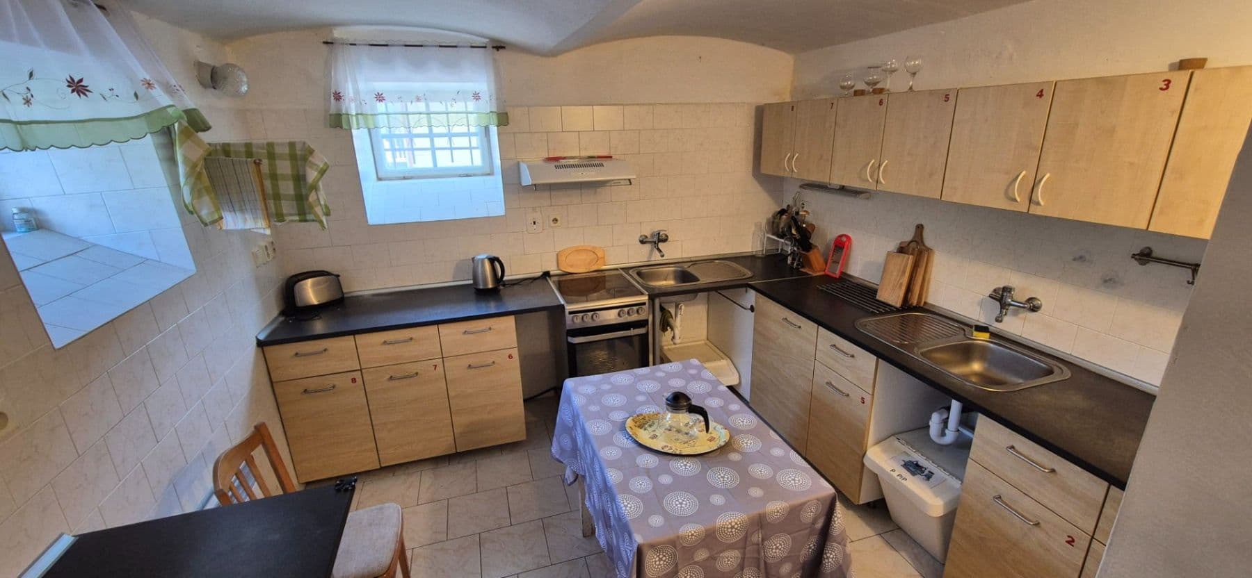 Predaj domu 386 m², pozemek 2.210 m², Hrubá Skála, Liberecký kraj Predaj domu 386 m², pozemek 2.210 m², Hrubá Skála, Liberecký kraj