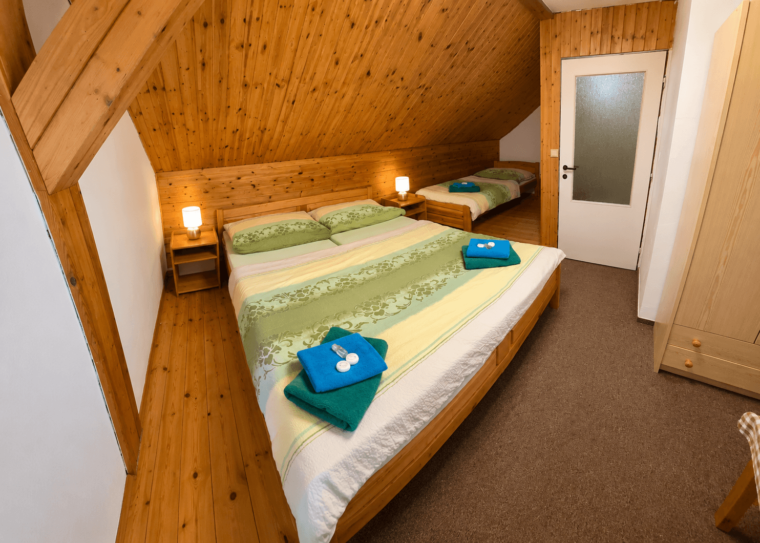 Predaj domu 386 m², pozemek 2.210 m², Hrubá Skála, Liberecký kraj Predaj domu 386 m², pozemek 2.210 m², Hrubá Skála, Liberecký kraj
