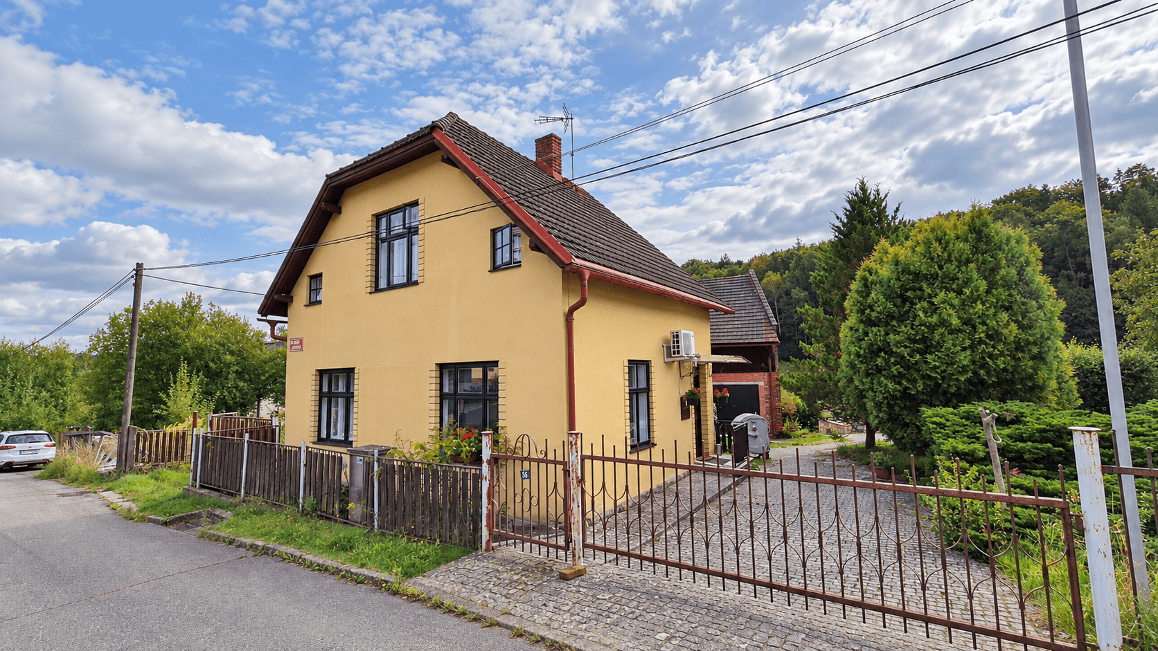 Predaj domu 386 m², pozemok 2.210 m², Hrubá Skála, Liberecký kraj Predaj domu 386 m², pozemok 2.210 m², Hrubá Skála, Liberecký kraj
