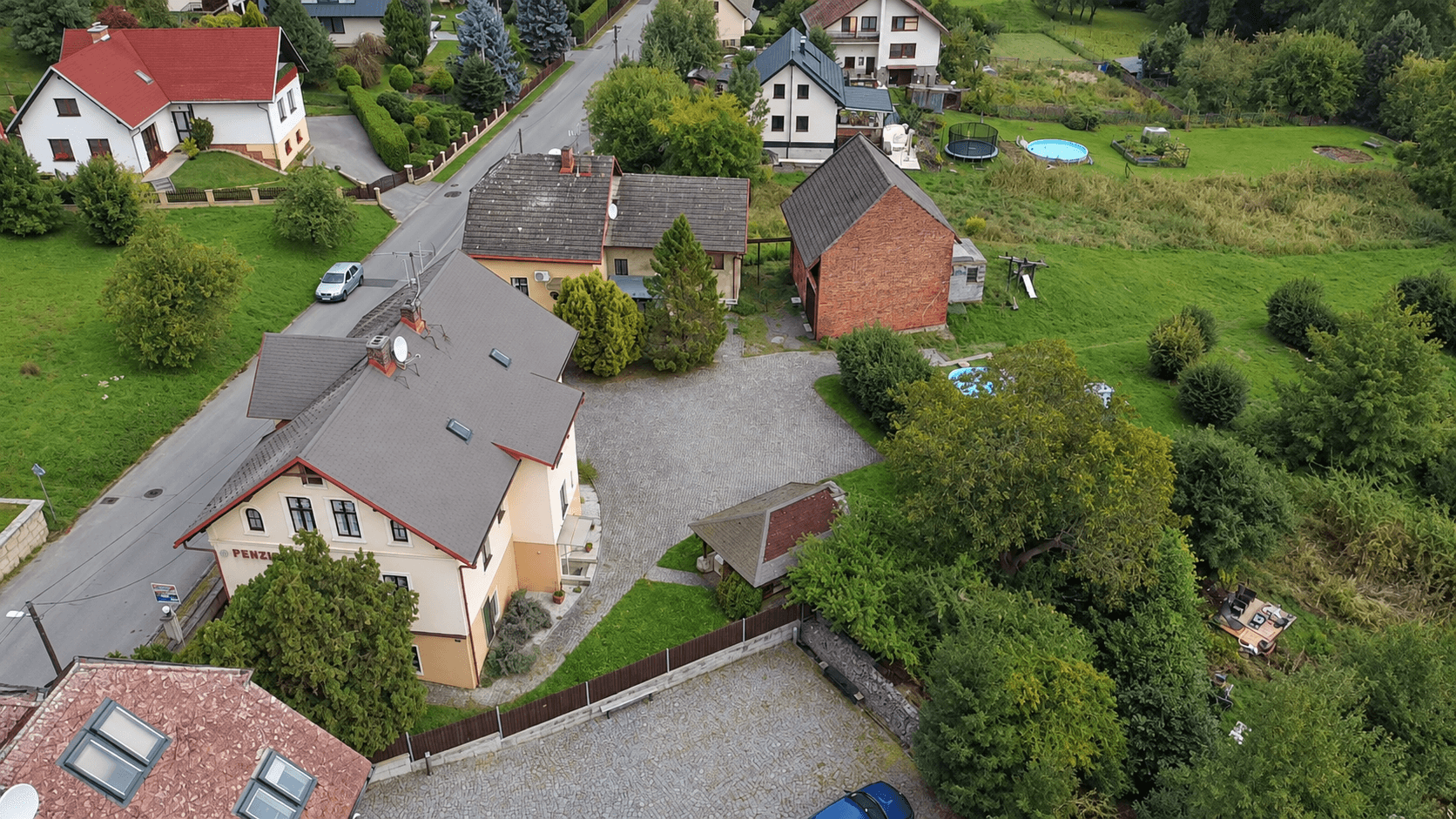 Predaj domu 386 m², pozemok 2.210 m², Hrubá Skála, Liberecký kraj Predaj domu 386 m², pozemok 2.210 m², Hrubá Skála, Liberecký kraj