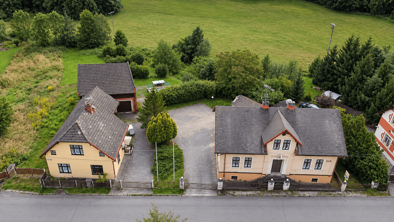 Predaj domu 386 m², pozemok 2.210 m², Hrubá Skála, Liberecký kraj Predaj domu 386 m², pozemok 2.210 m², Hrubá Skála, Liberecký kraj