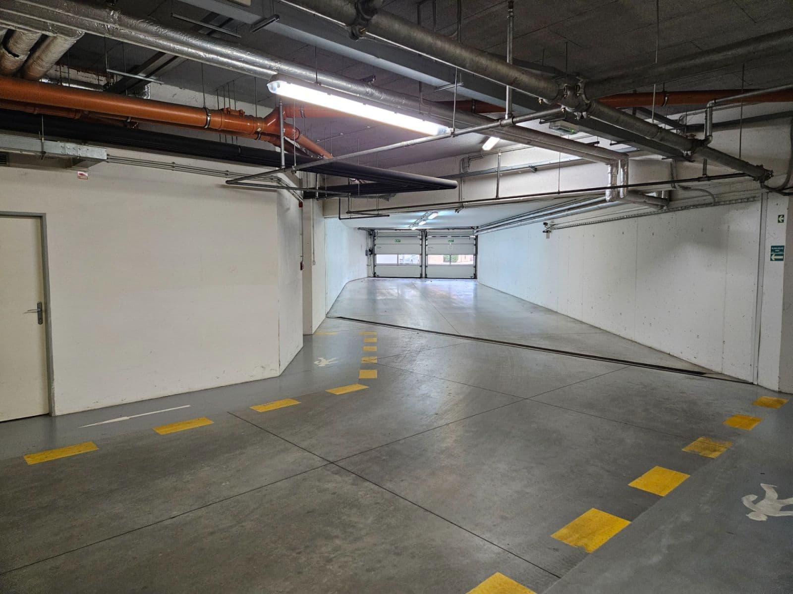 Predaj garáže 11 m², Lindleyova, Praha, Praha Predaj garáže 11 m², Lindleyova, Praha, Praha