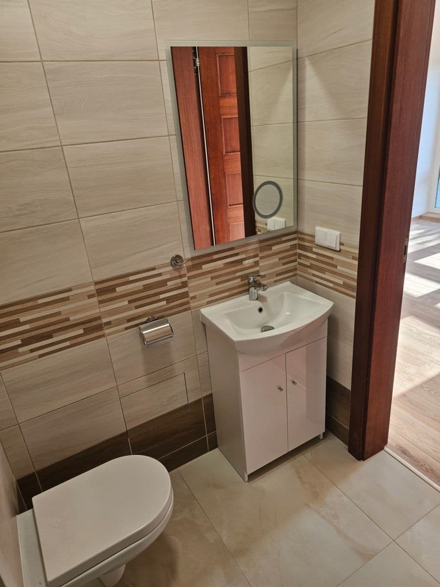 Prenájom bytu 1-izbový 28 m², V Kališti, Praha, Praha Prenájom bytu 1-izbový 28 m², V Kališti, Praha, Praha