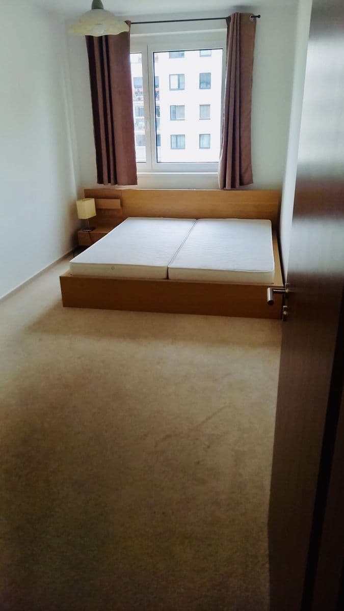 Prenájom bytu 60 m², Pod Harfou, Praha, Praha Prenájom bytu 60 m², Pod Harfou, Praha, Praha