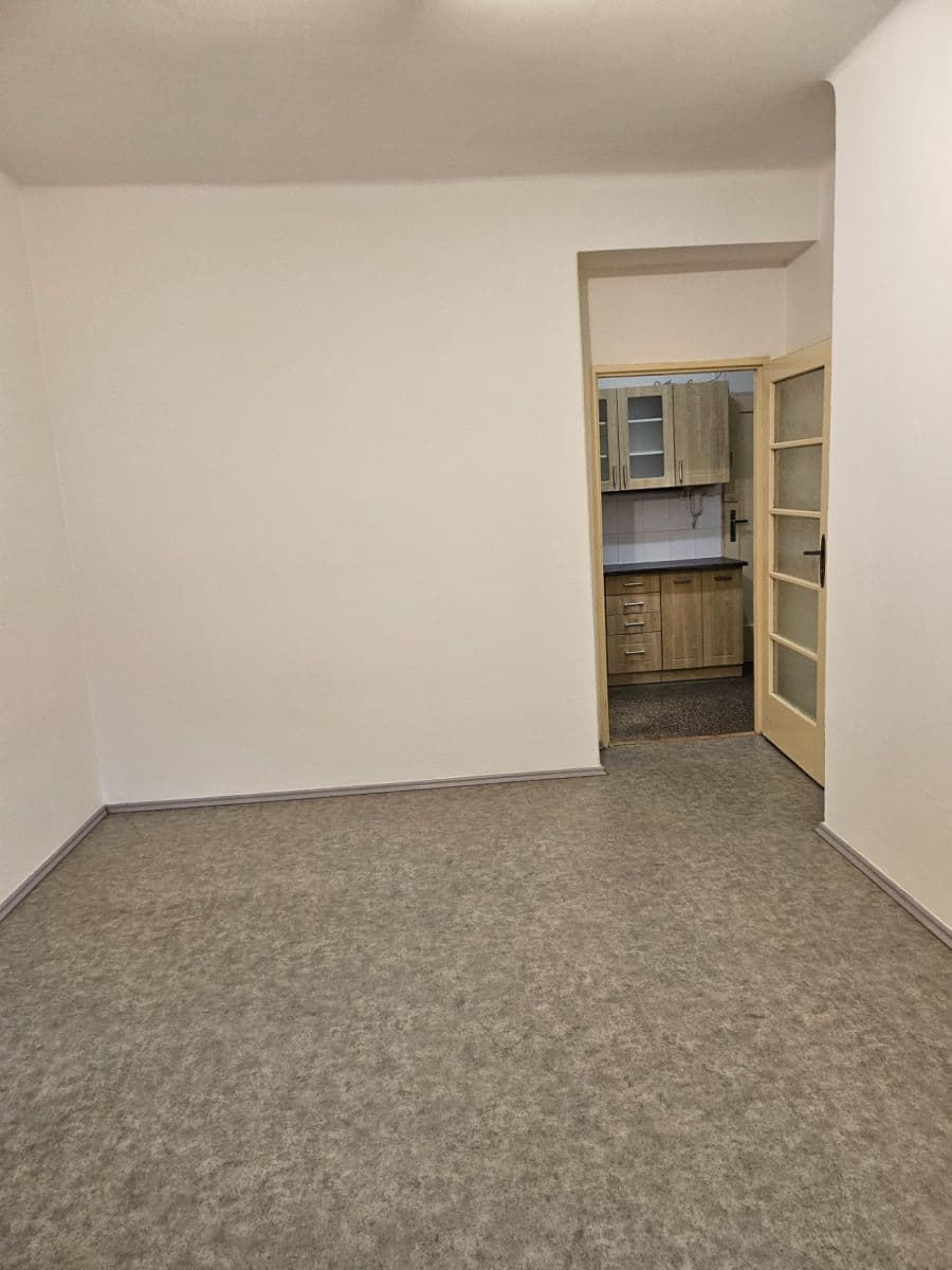 Prenájom bytu 1-izbový 26 m², Vrchlického, Praha, Praha Prenájom bytu 1-izbový 26 m², Vrchlického, Praha, Praha