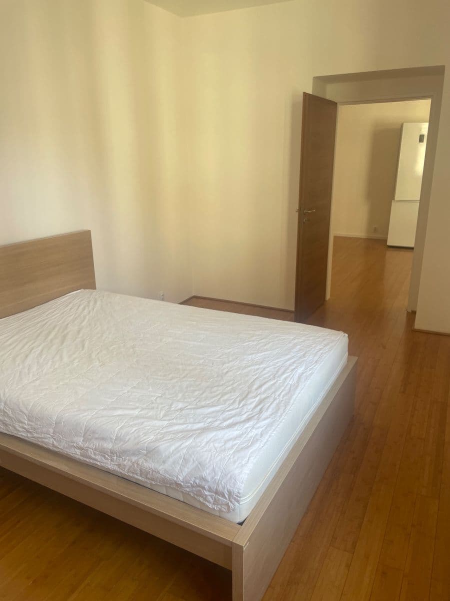 Prenájom bytu 2-izbový 52 m², Žerotínova, Praha, Praha Prenájom bytu 2-izbový 52 m², Žerotínova, Praha, Praha