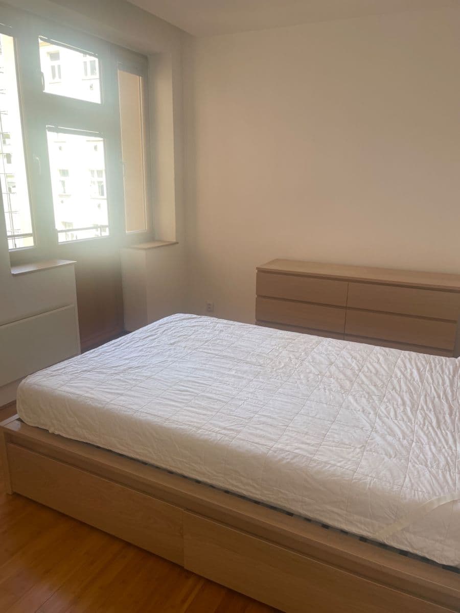 Prenájom bytu 2-izbový 52 m², Žerotínova, Praha, Praha Prenájom bytu 2-izbový 52 m², Žerotínova, Praha, Praha