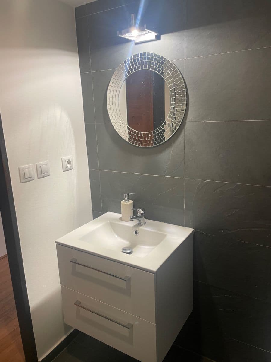 Prenájom bytu 2-izbový 52 m², Žerotínova, Praha, Praha Prenájom bytu 2-izbový 52 m², Žerotínova, Praha, Praha