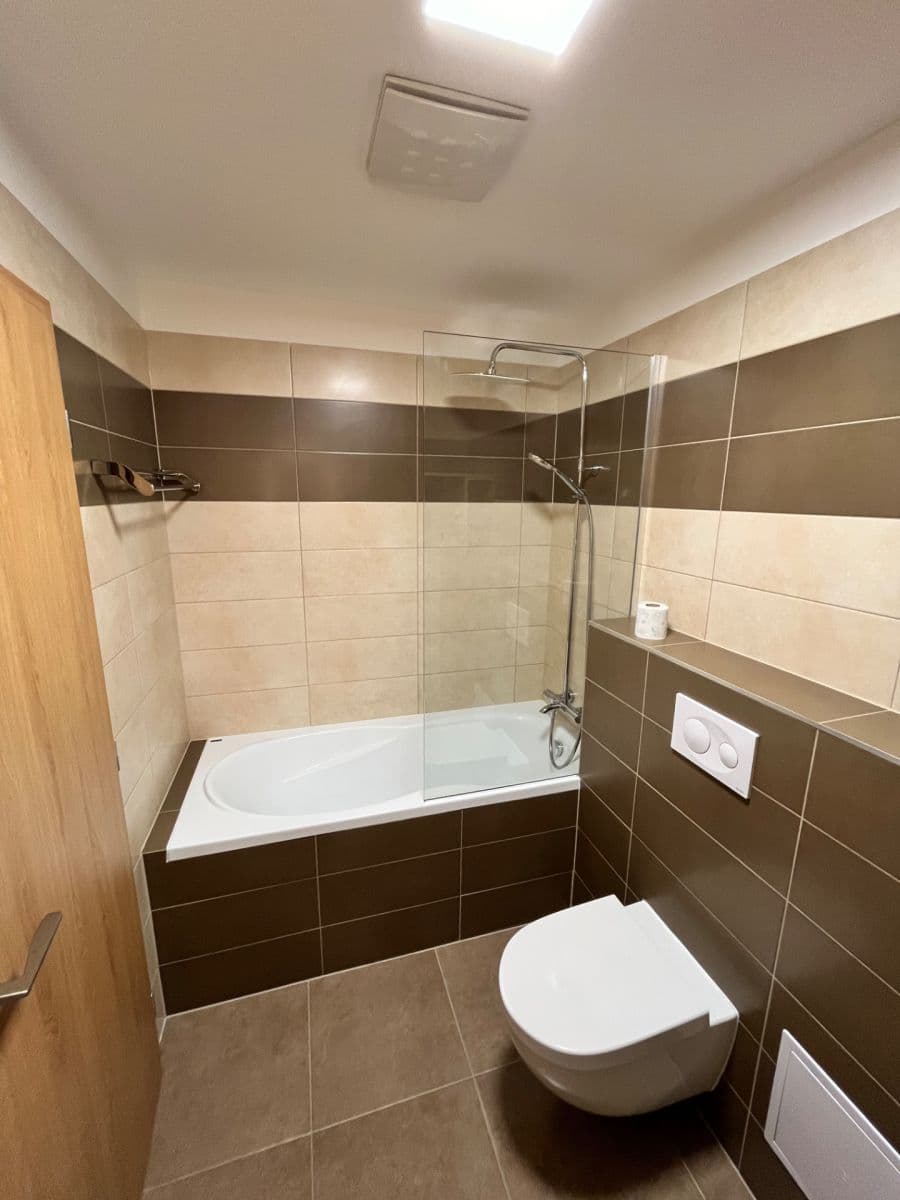 Predaj bytu 2-izbový 49 m², Pšeničná, Hostivice, Středočeský kraj Predaj bytu 2-izbový 49 m², Pšeničná, Hostivice, Středočeský kraj