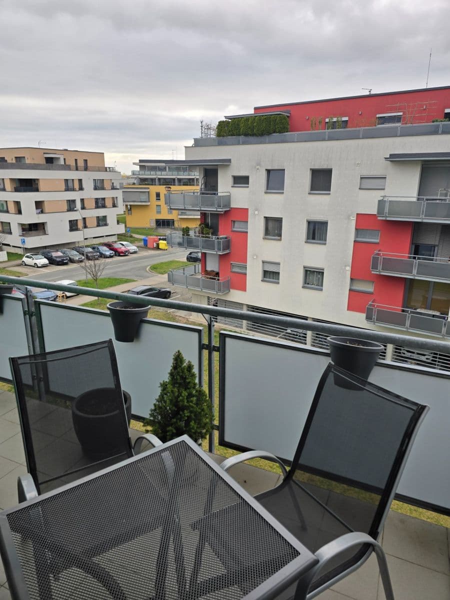 Prenájom bytu 2-izbový 59 m², Svatojánská, Hradec Králové, Královéhradecký kraj Prenájom bytu 2-izbový 59 m², Svatojánská, Hradec Králové, Královéhradecký kraj