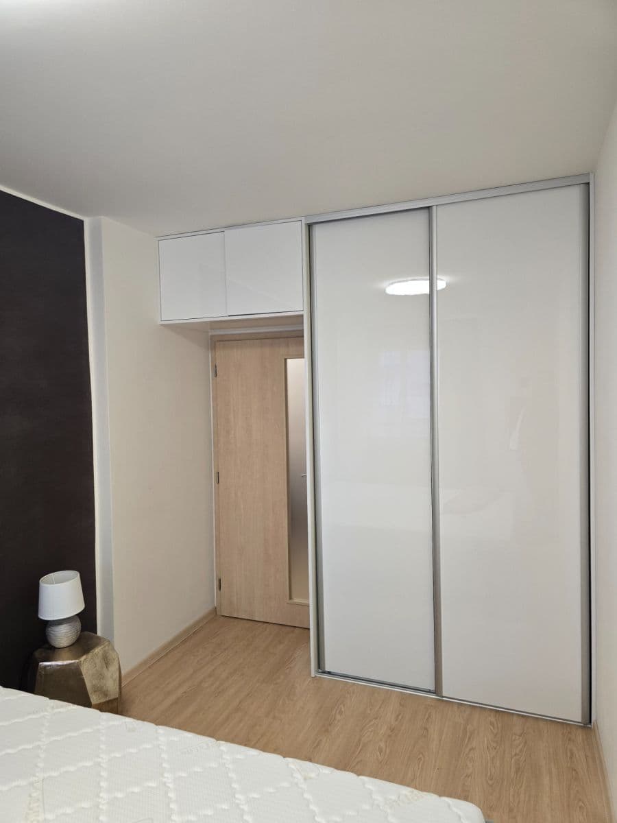 Prenájom bytu 2-izbový 59 m², Svatojánská, Hradec Králové, Královéhradecký kraj Prenájom bytu 2-izbový 59 m², Svatojánská, Hradec Králové, Královéhradecký kraj