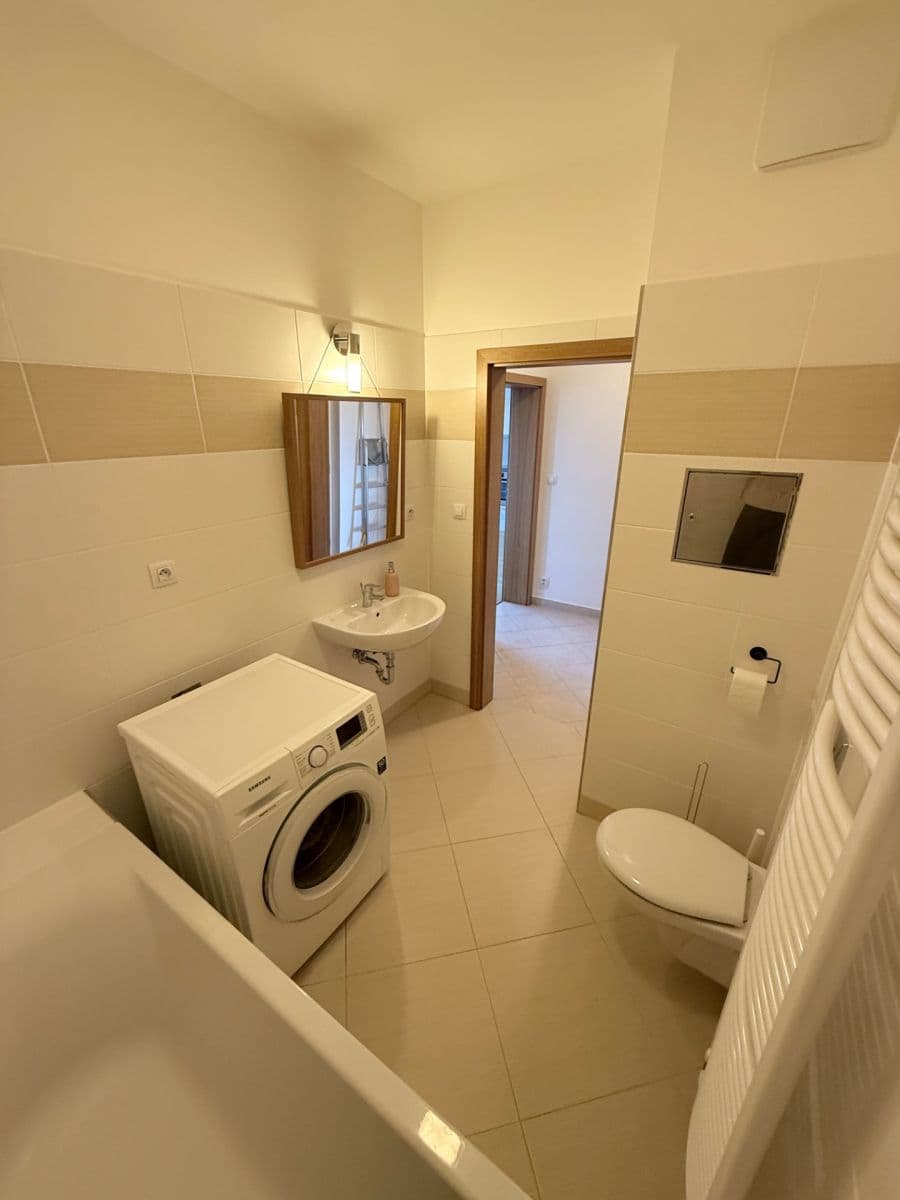 Predaj bytu 2-izbový 55 m², Mantovská, Praha, Praha Predaj bytu 2-izbový 55 m², Mantovská, Praha, Praha