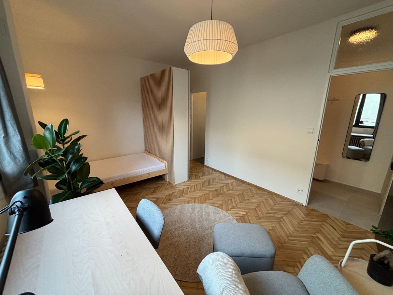 Prenájom bytu 1-izbový 24 m², Hálkova, Praha, Praha Prenájom bytu 1-izbový 24 m², Hálkova, Praha, Praha