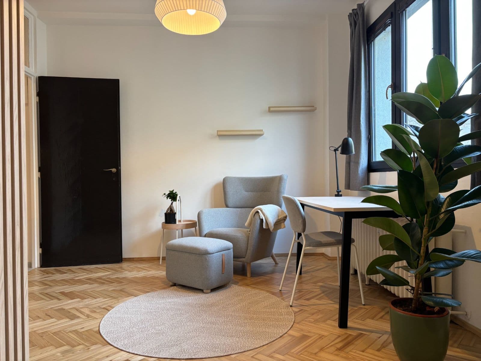 Prenájom bytu 1-izbový 24 m², Hálkova, Praha, Praha Prenájom bytu 1-izbový 24 m², Hálkova, Praha, Praha