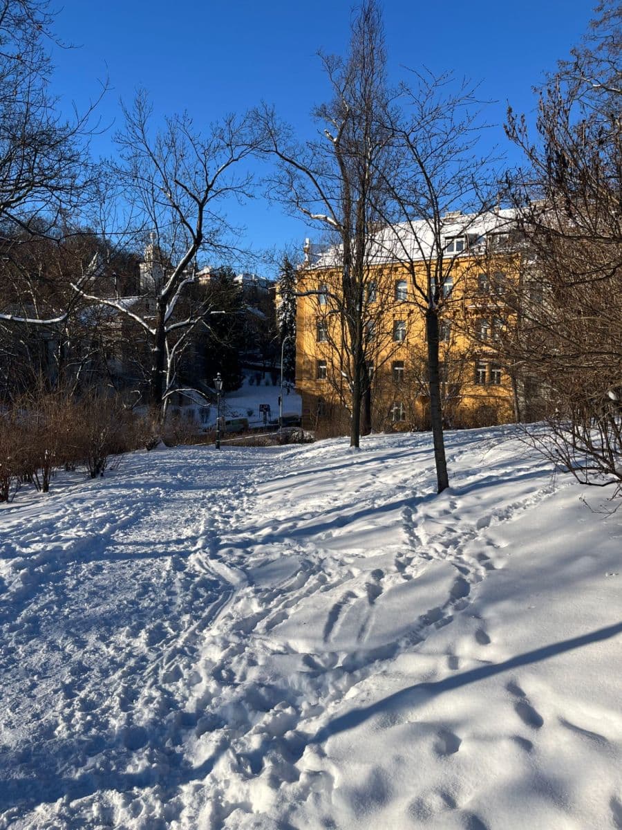 Prenájom bytu 3-izbový 70 m², Na Březince, Praha, Praha Prenájom bytu 3-izbový 70 m², Na Březince, Praha, Praha