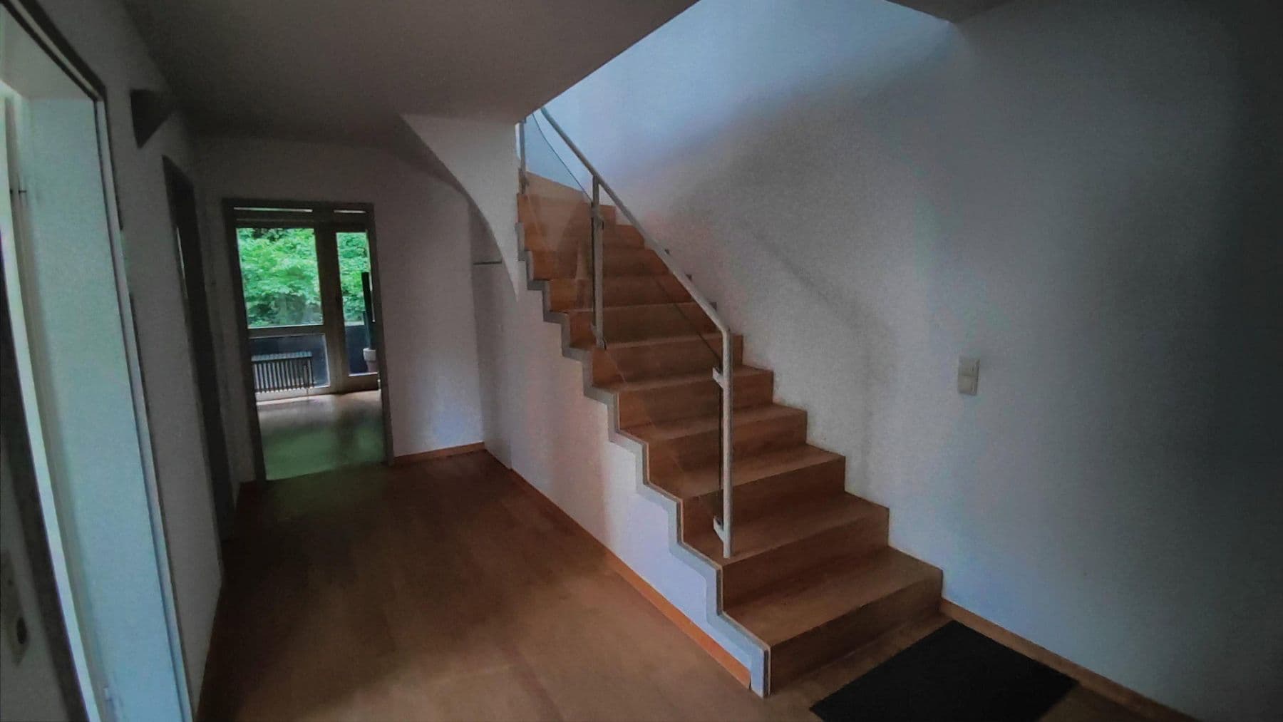 Predaj bytu 3-izbový 124 m², Stuttgart, Bádensko-Wurttembersko Predaj bytu 3-izbový 124 m², Stuttgart, Bádensko-Wurttembersko