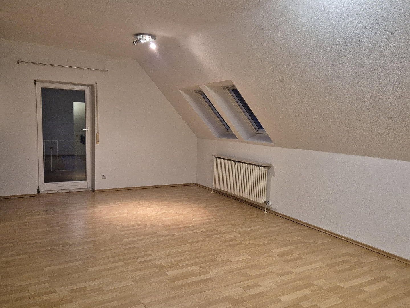 Predaj bytu 2-izbový 50 m², Schloßstr. 36, Lauf, Bádensko-Wurttembersko Predaj bytu 2-izbový 50 m², Schloßstr. 36, Lauf, Bádensko-Wurttembersko