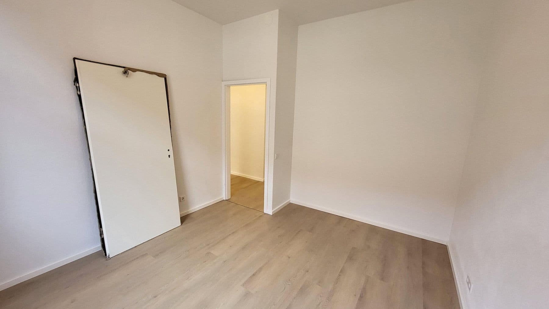 Prenájom bytu 2-izbový 54 m², Stübbenerstr. 46, Solingen, Severné Porýnie - Westfálsko Prenájom bytu 2-izbový 54 m², Stübbenerstr. 46, Solingen, Severné Porýnie - Westfálsko