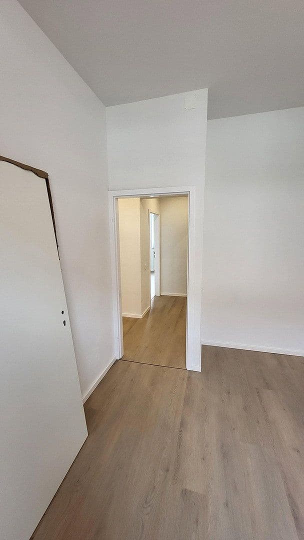 Prenájom bytu 2-izbový 54 m², Stübbenerstr. 46, Solingen, Severné Porýnie - Westfálsko Prenájom bytu 2-izbový 54 m², Stübbenerstr. 46, Solingen, Severné Porýnie - Westfálsko