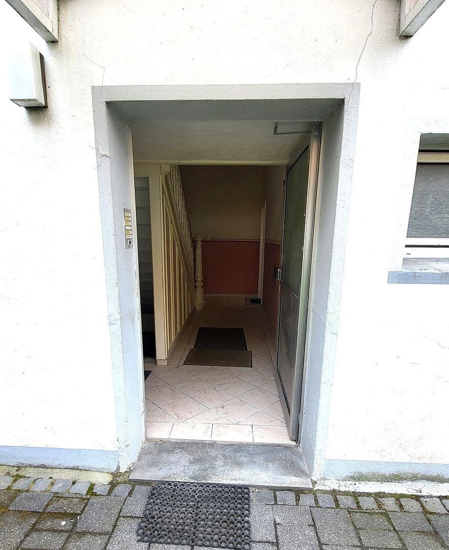 Prenájom bytu 2-izbový 54 m², Stübbenerstr. 46, Solingen, Severné Porýnie - Westfálsko Prenájom bytu 2-izbový 54 m², Stübbenerstr. 46, Solingen, Severné Porýnie - Westfálsko