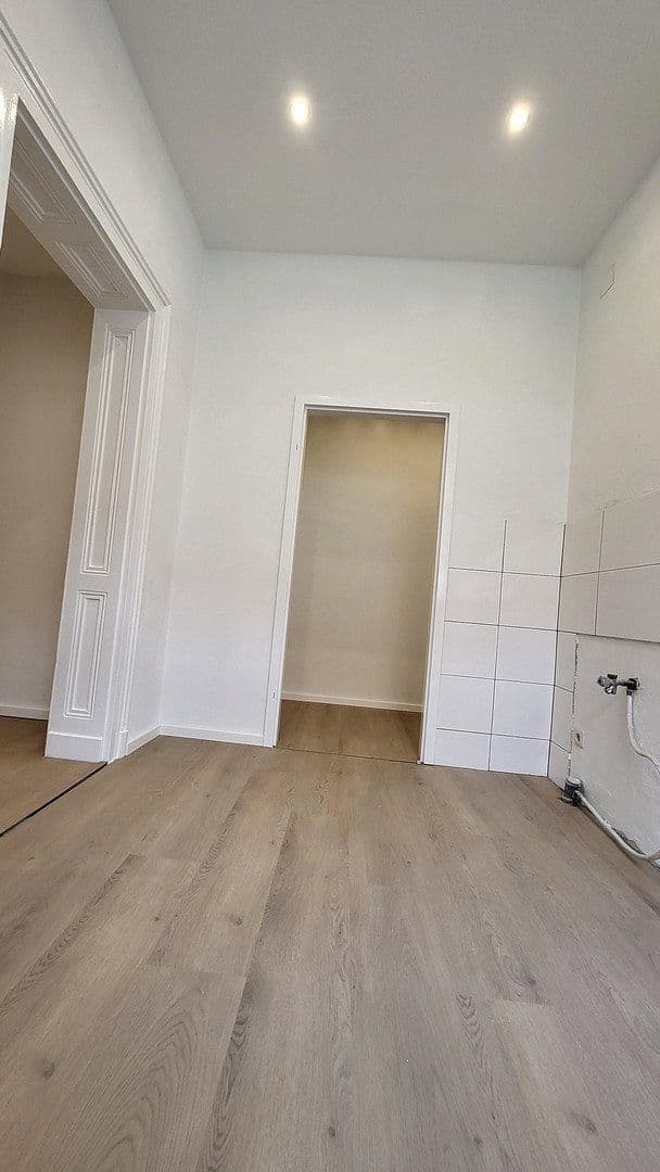 Prenájom bytu 2-izbový 54 m², Stübbenerstr. 46, Solingen, Severné Porýnie - Westfálsko Prenájom bytu 2-izbový 54 m², Stübbenerstr. 46, Solingen, Severné Porýnie - Westfálsko