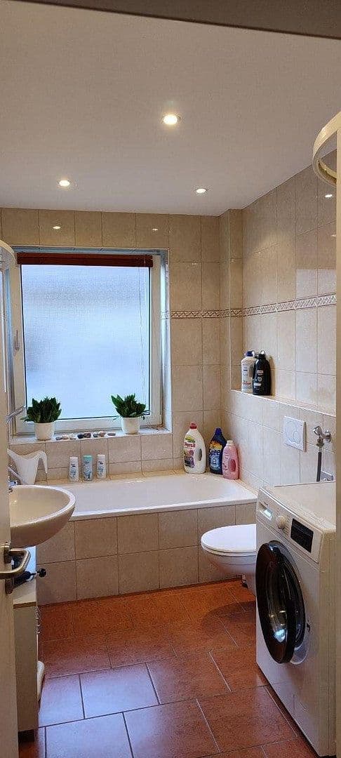 Predaj bytu 3-izbový 80 m², Tiddische, Dolné Sasko Predaj bytu 3-izbový 80 m², Tiddische, Dolné Sasko