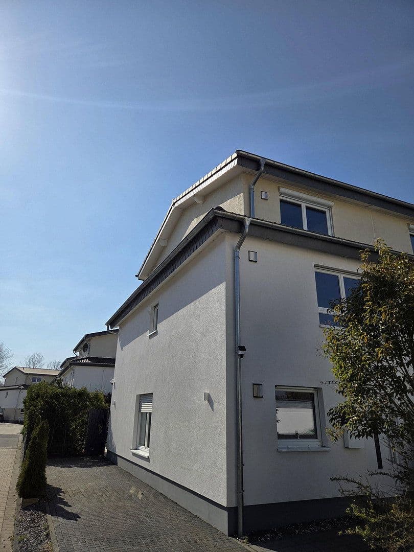 Predaj domu 138 m², pozemek 261 m², Bonn - Buschdorf, Severné Porýnie - Westfálsko Predaj domu 138 m², pozemek 261 m², Bonn - Buschdorf, Severné Porýnie - Westfálsko