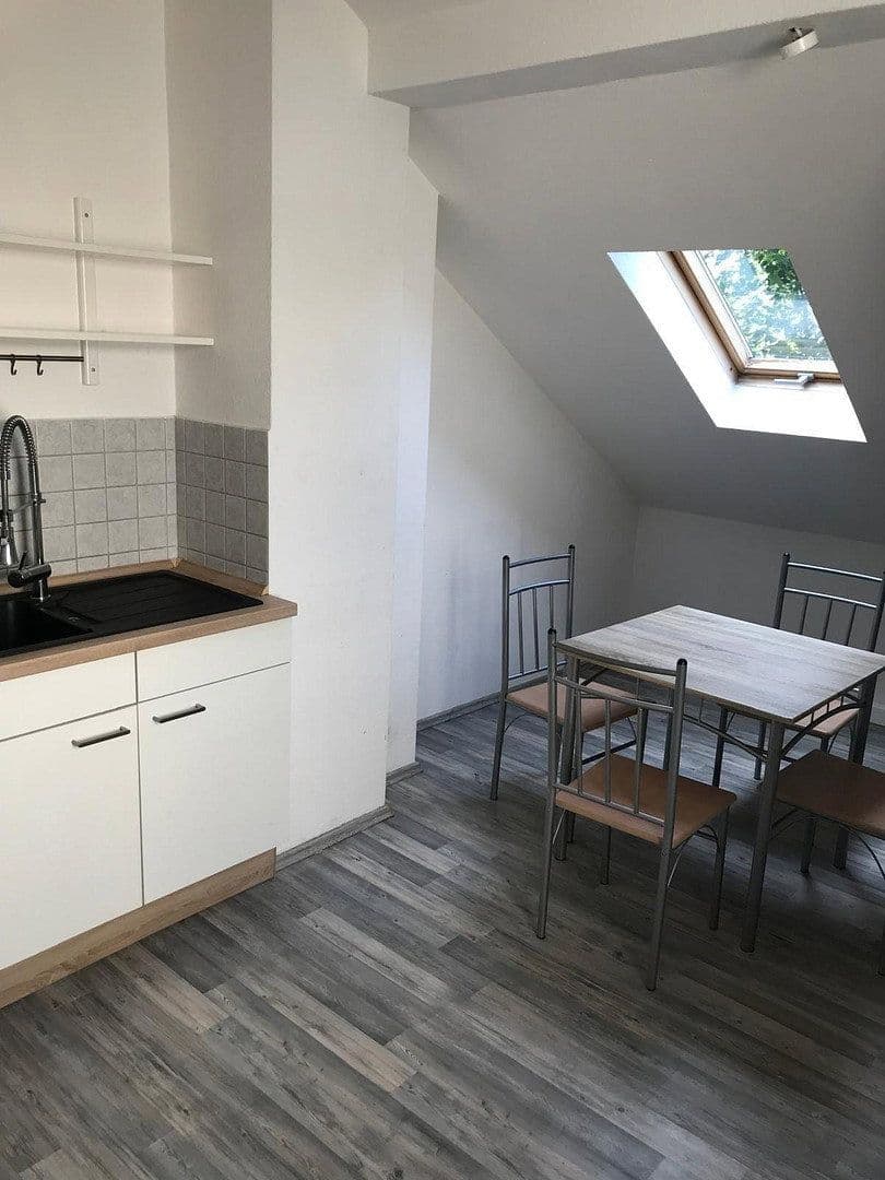 Prenájom bytu 2-izbový 62 m², Gotha, Durínsko Prenájom bytu 2-izbový 62 m², Gotha, Durínsko