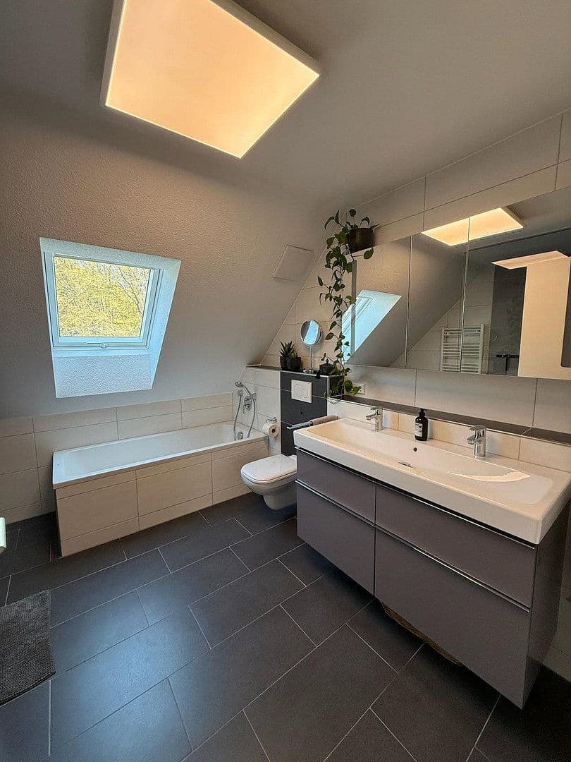 Predaj bytu 4-izbový 108 m², Marbacher Straße 88, Stuttgart, Bádensko-Wurttembersko Predaj bytu 4-izbový 108 m², Marbacher Straße 88, Stuttgart, Bádensko-Wurttembersko