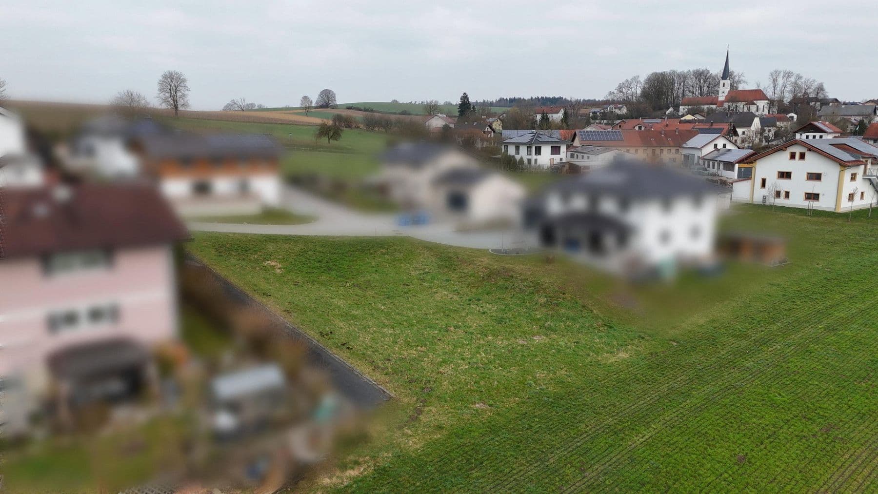 Predaj pozemku 703 m², Salmanskirchen, Ampfing, Bavorsko Predaj pozemku 703 m², Salmanskirchen, Ampfing, Bavorsko