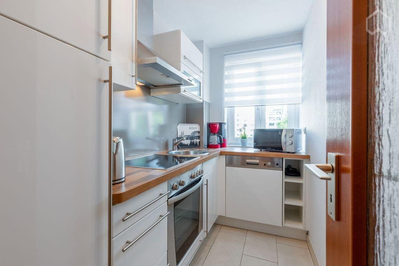 Prenájom bytu 2-izbový 56 m², Feldbergstraße 8, Köln, Severné Porýnie - Westfálsko Prenájom bytu 2-izbový 56 m², Feldbergstraße 8, Köln, Severné Porýnie - Westfálsko