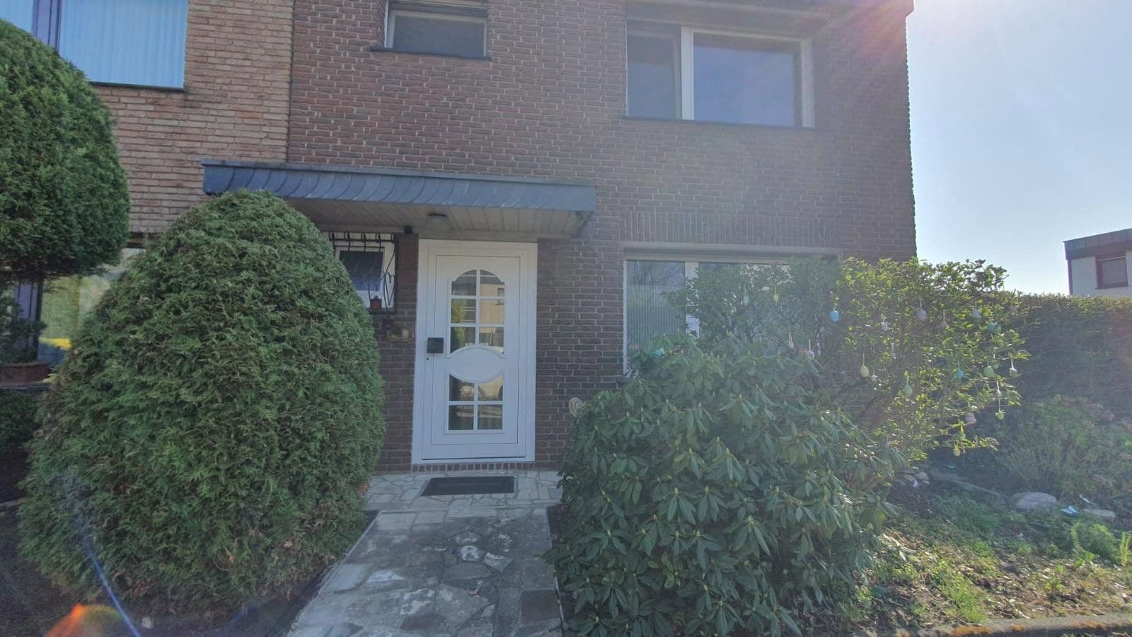 Predaj domu 116 m², pozemek 362 m², Köln Heimersdorf, Severné Porýnie - Westfálsko Predaj domu 116 m², pozemek 362 m², Köln Heimersdorf, Severné Porýnie - Westfálsko