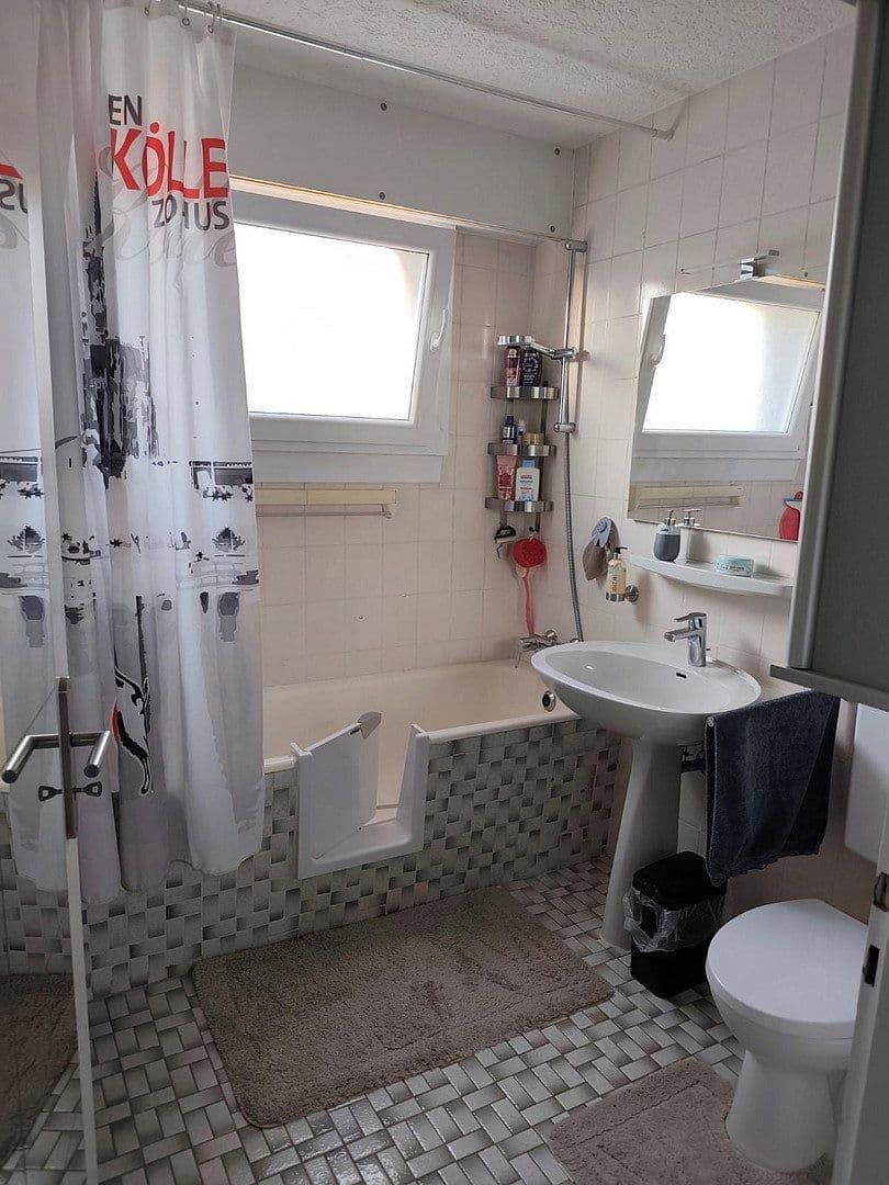 Predaj domu 116 m², pozemek 362 m², Köln Heimersdorf, Severné Porýnie - Westfálsko Predaj domu 116 m², pozemek 362 m², Köln Heimersdorf, Severné Porýnie - Westfálsko