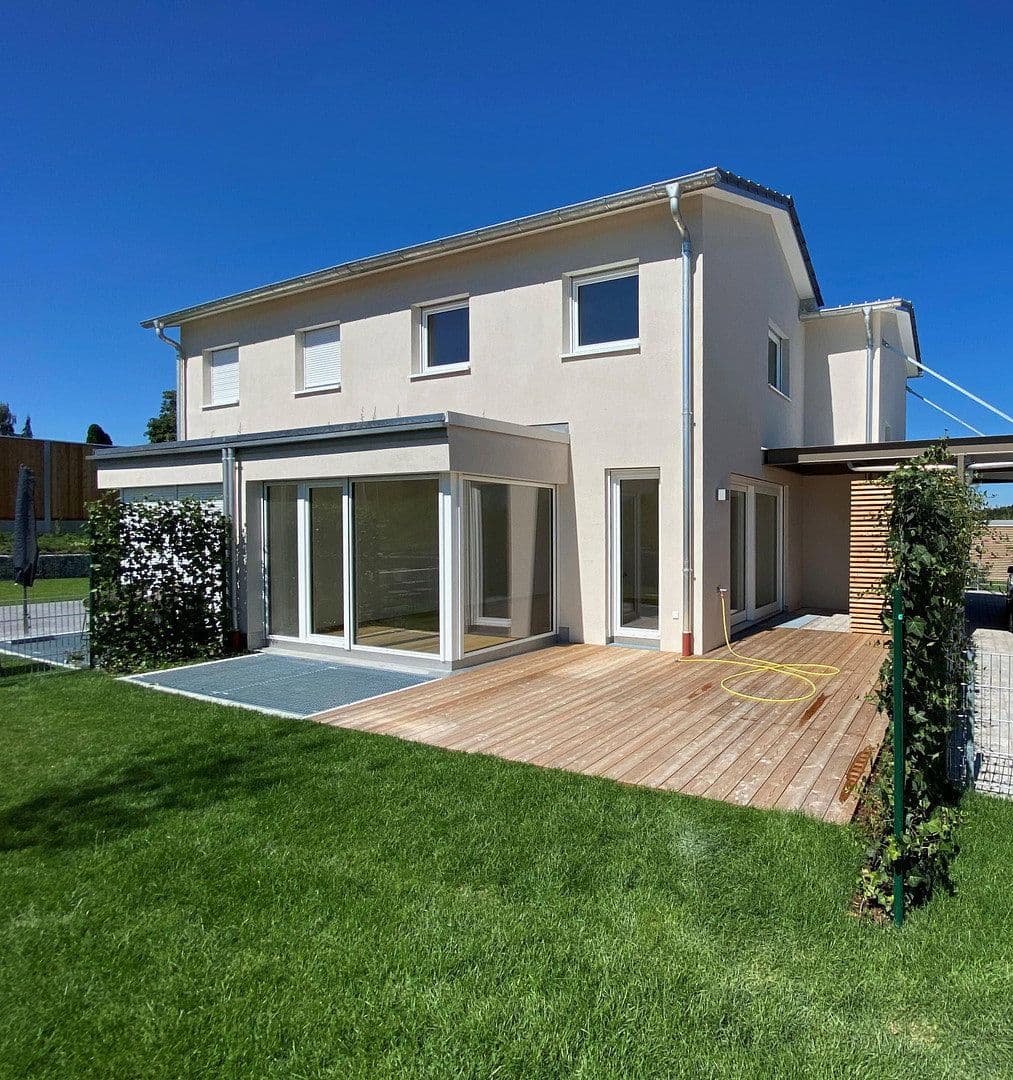 Prenájom domu 104 m², pozemek 183 m², Weilheim in Oberbayern, Bavorsko Prenájom domu 104 m², pozemek 183 m², Weilheim in Oberbayern, Bavorsko