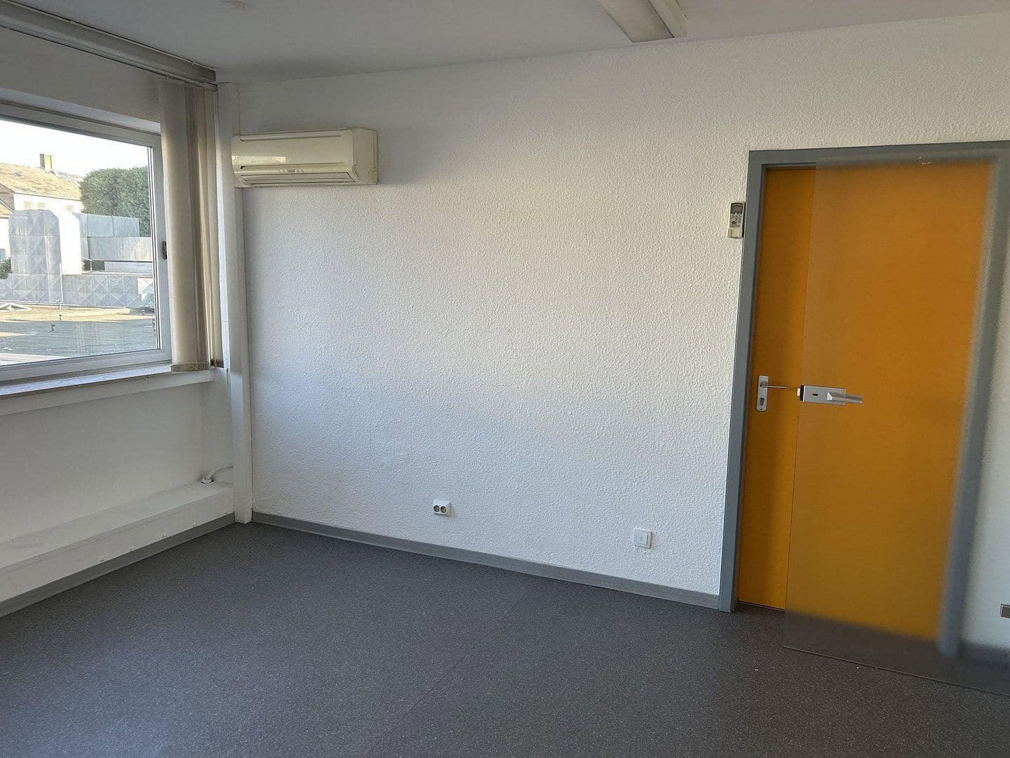 Prenájom kancelárie 170 m², Pfuhlgasse 20, Koblenz, Porýnie-Falcko Prenájom kancelárie 170 m², Pfuhlgasse 20, Koblenz, Porýnie-Falcko
