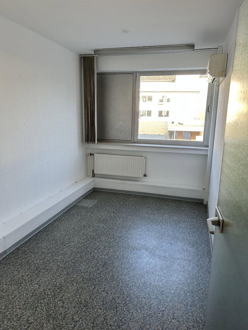 Prenájom kancelárie 170 m², Pfuhlgasse 20, Koblenz, Porýnie-Falcko Prenájom kancelárie 170 m², Pfuhlgasse 20, Koblenz, Porýnie-Falcko
