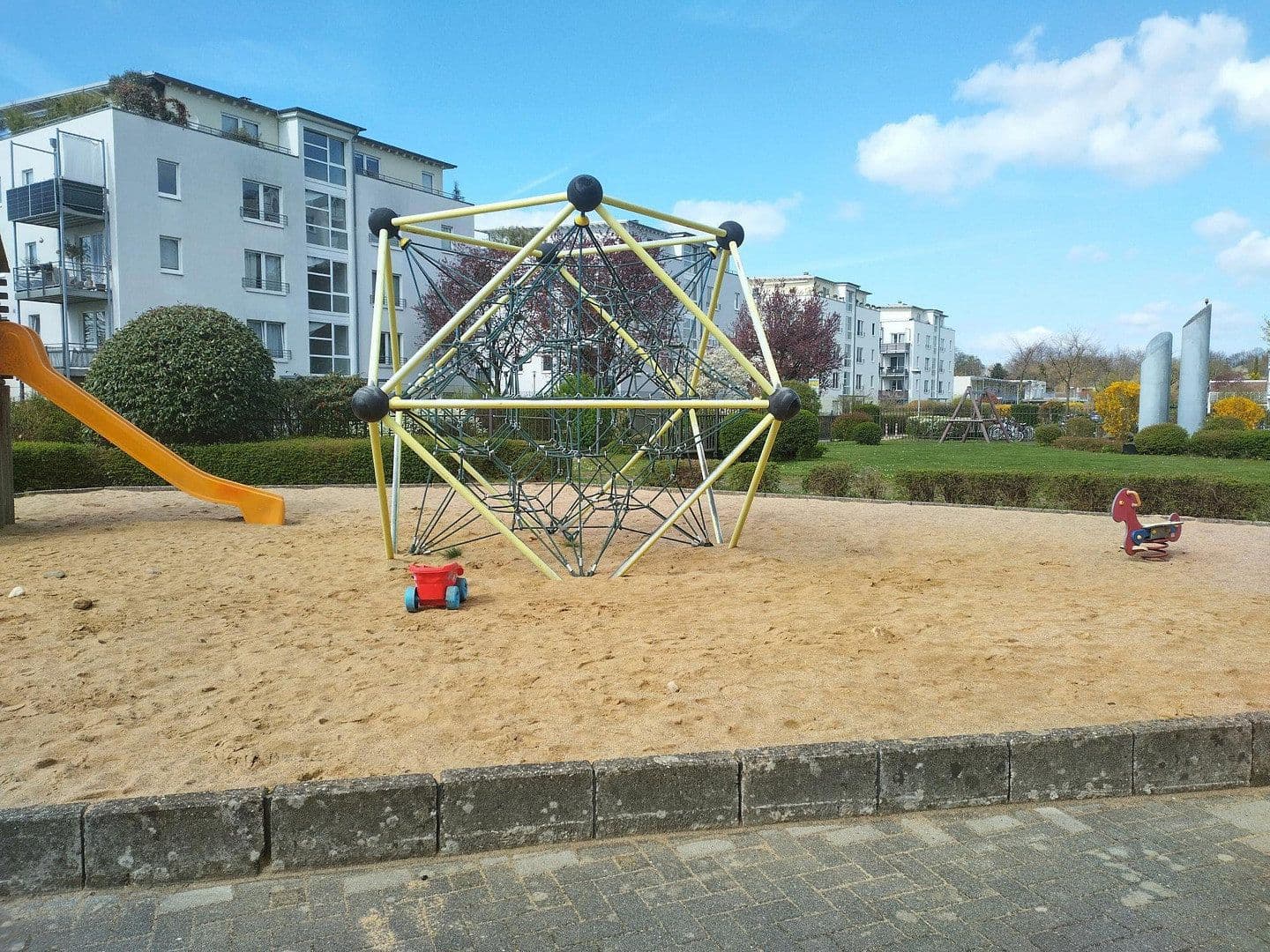 Predaj bytu 3-izbový 91 m², Köln, Severné Porýnie - Westfálsko Predaj bytu 3-izbový 91 m², Köln, Severné Porýnie - Westfálsko