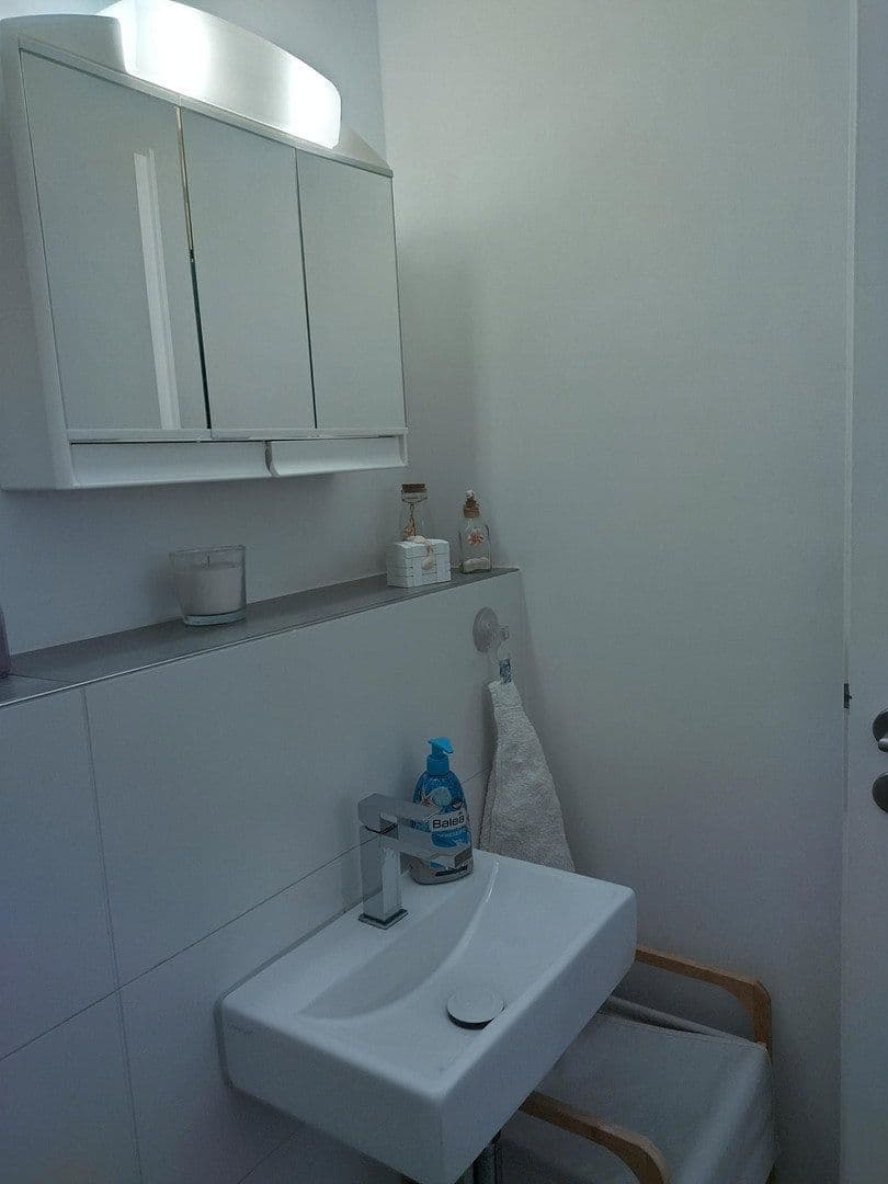 Predaj bytu 3-izbový 91 m², Köln, Severné Porýnie - Westfálsko Predaj bytu 3-izbový 91 m², Köln, Severné Porýnie - Westfálsko