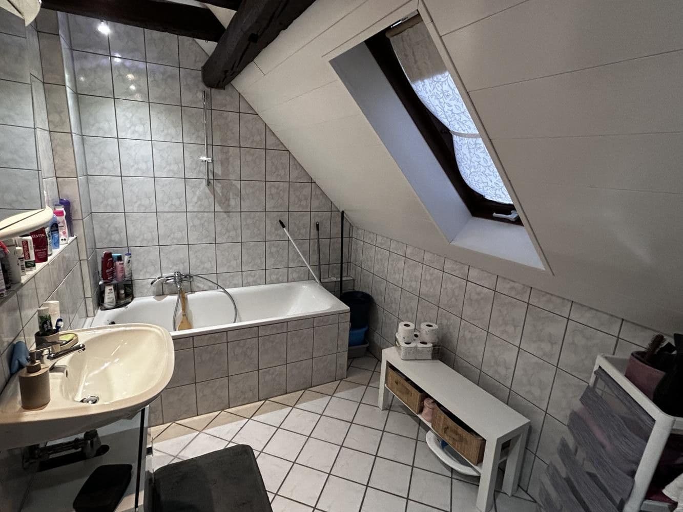 Predaj domu 153 m², pozemek 245 m², Georg-Fröba-Straße 16, Alsbach-Hähnlein, Hesensko Predaj domu 153 m², pozemek 245 m², Georg-Fröba-Straße 16, Alsbach-Hähnlein, Hesensko