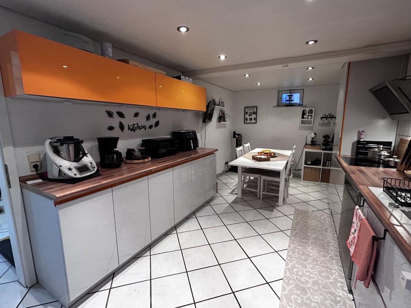 Predaj domu 153 m², pozemek 245 m², Georg-Fröba-Straße 16, Alsbach-Hähnlein, Hesensko Predaj domu 153 m², pozemek 245 m², Georg-Fröba-Straße 16, Alsbach-Hähnlein, Hesensko