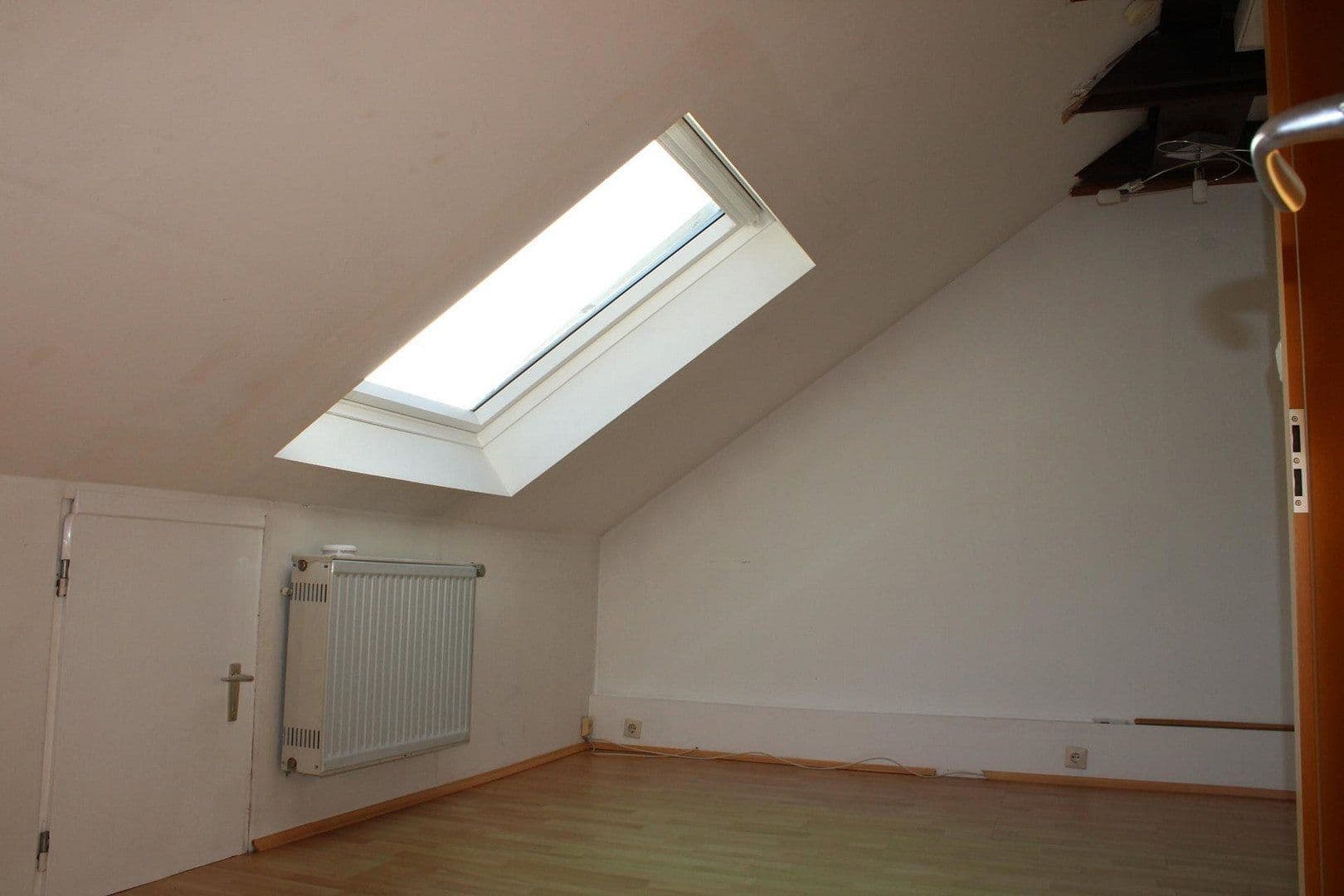 Predaj domu 130 m², pozemek 188 m², Ahornstraße 124, Feucht, Bavorsko Predaj domu 130 m², pozemek 188 m², Ahornstraße 124, Feucht, Bavorsko