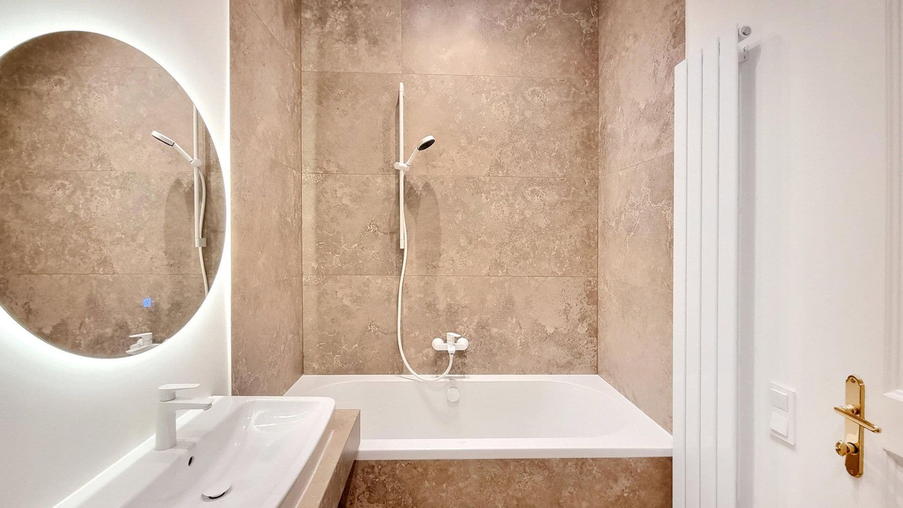 Predaj bytu 3-izbový 65 m², Wien, Viedeň Predaj bytu 3-izbový 65 m², Wien, Viedeň