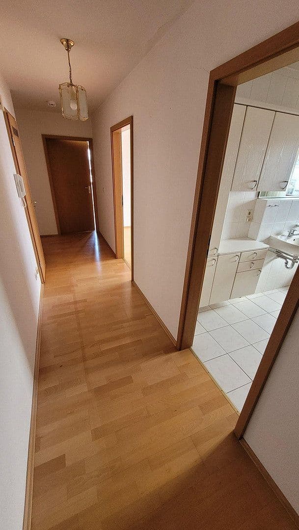 Prenájom bytu 3-izbový 84 m², Pforzheim, Bádensko-Wurttembersko Prenájom bytu 3-izbový 84 m², Pforzheim, Bádensko-Wurttembersko