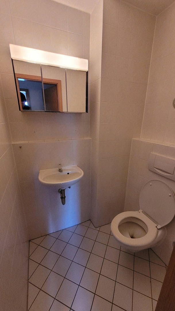 Prenájom bytu 3-izbový 84 m², Pforzheim, Bádensko-Wurttembersko Prenájom bytu 3-izbový 84 m², Pforzheim, Bádensko-Wurttembersko