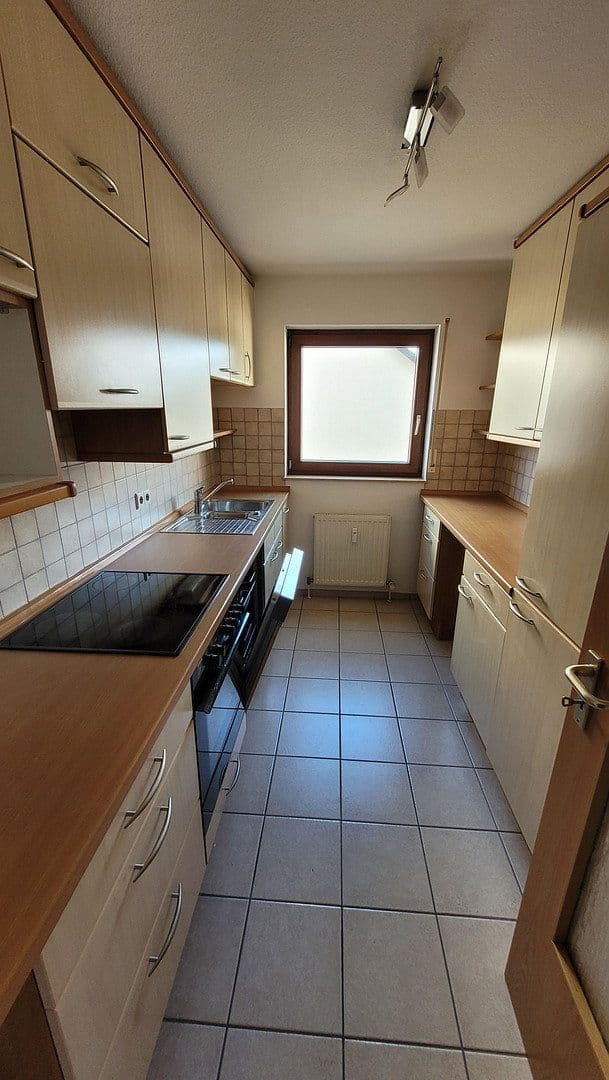 Prenájom bytu 3-izbový 84 m², Pforzheim, Bádensko-Wurttembersko Prenájom bytu 3-izbový 84 m², Pforzheim, Bádensko-Wurttembersko