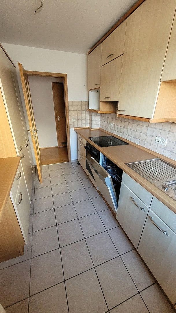 Prenájom bytu 3-izbový 84 m², Pforzheim, Bádensko-Wurttembersko Prenájom bytu 3-izbový 84 m², Pforzheim, Bádensko-Wurttembersko