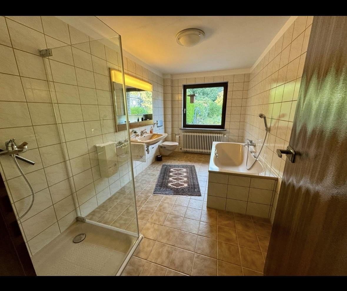 Predaj domu 142 m², pozemek 1.060 m², Remscheid, Severné Porýnie - Westfálsko Predaj domu 142 m², pozemek 1.060 m², Remscheid, Severné Porýnie - Westfálsko